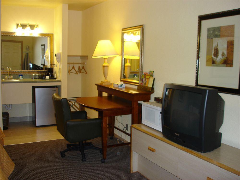 Value Inn Motel Eugene Airport Bagian luar foto