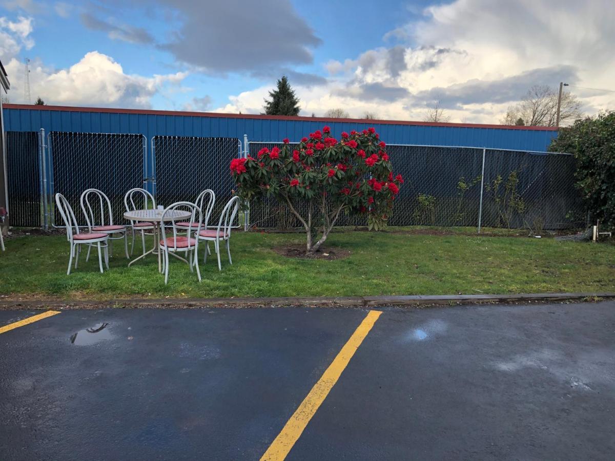 Value Inn Motel Eugene Airport Bagian luar foto